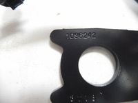 фото thumb №8, Замок поперечина безпеки правий перед mitsubishi outlander оригінальний номер 7000d551xa