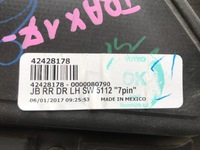 фото thumb №15, Chevrolet trax 17- обшивка дверь