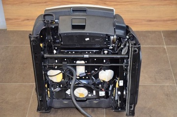 фото thumb №14, Audi sq5 8r сиденья диван светло чёрная кожа