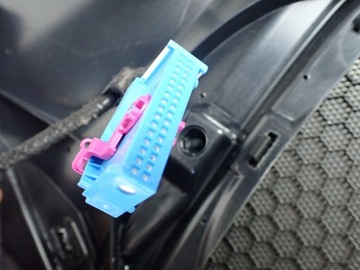 фото thumb №10, Оббивка боковина двері правий перед audi a5 8t 8t8867106 європа!