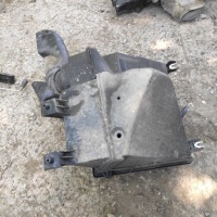 фото thumb №4, Корпус фільтра повітря audi a8 2.5 tdi 98r