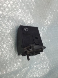 фото thumb №1, Направляющая лампы tesla model s 105553700a