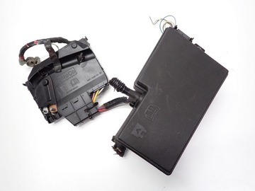 фото thumb №1, Корпус коробка предохранителей av6t-14a067-bc ford focus mk3 iii 17r