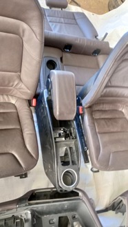 фото thumb №11, Салон bmw i3 кожа коричневый коричневая сиденья обшивки приборная панель приборная