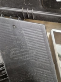 Решітка  решітка радіатора решітка радіатора ssangyong rexton 79461-08000 Ціна, фото thumb