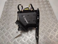 фото thumb №6, Kia sportage 2018 роз'єм / з'єднувач usb 84681f1000