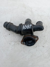 фото thumb №1, Корпус термостата a3 8p golf v 2.0tfsi 06f121111f