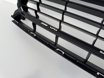 фото thumb №6, Renault megane iii рестайлинг решётка бампера средняя перед 622547366r