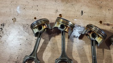 фото thumb №4, Поршень поршни комплект honda civic viii 8 ufo hb 5d 1,8 r18a2