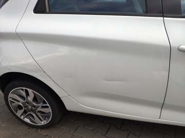фото thumb №11, Renault zoe белый жемчуг дверь правые зад аксессуары