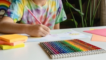 НАБОР КАРАНДАШЕЙ BIC KIDS EVOLUTION ILLUSION, 24 шт., стираемые мелки «ШКОЛА»