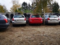 фото thumb №13, Toyota avensis t25 03-08r роз'єм прикурювача захист підлокітник задня