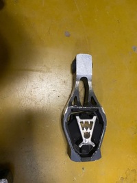 фото thumb №1, Подушка нижняя кронштейн двигателя peugeot citroen