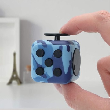 Сенсорные игрушки Fidget для детей и взрослых.
