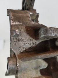 Кронштейн кронштейн генератора 04l903143d vw audi skoda a6 a4 2.0 tdi в Украине, фото thumb