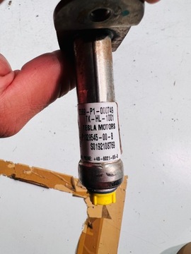 фото thumb №7, Патрон / заряд піротехнічний капота лівий праві p1028545 tesla модель s x 12-