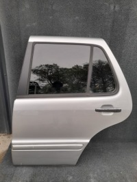 фото thumb №1, Двері ліва задні mercedes ml w163