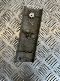 фото thumb №2, Захист заглушка права renault trafic 8200009716