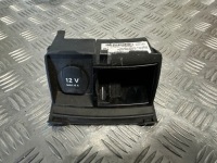фото thumb №1, Mercedes w246 бардачок разъём 12v