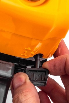 Бензопила Riwall МОЩНОСТЬ 4500 Вт / 8 л.с. Riwall 5040 Set POWERFUL
