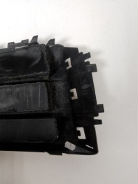 фото thumb №10, D817 - audi q2 решітка бампера перед лівий 81a807681c