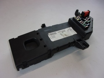 фото thumb №3, Коробка предохранителей 13181983 vectra c 2.0dti