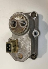 фото thumb №1, Mercedes-benz w123 1983 регулятор давления топлива wur