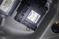 фото thumb №5, Підйомник скло задніх лівих двері skoda octavia ii combi 1z5