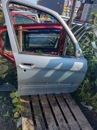 фото thumb №1, Дверь правый перед citroen xsara picasso серебристый