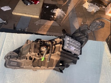 фото thumb №13, 3008 ii 5008 ii рестайлинг полный led лампа перед левая 1675889580 правая 9836230180