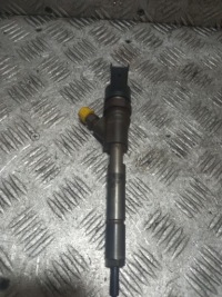 фото thumb №1, Інжектор форсунка toyota auris 2367033040