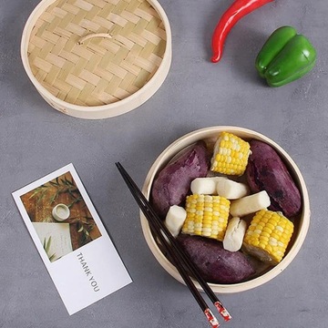 Бамбуковая корзина для пароварки с курицей и рисом