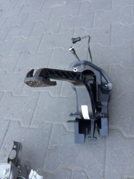 фото thumb №6, Ford fiesta mk8 2017-23r.- педали комплект