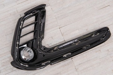фото thumb №9, Hyundai elantra vi ad решётка бампера заглушка лампы правая 86564f2300