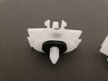 фото thumb №3, 2016-2023 camaro зажим боковой планки накладки na порог пороговой держатель