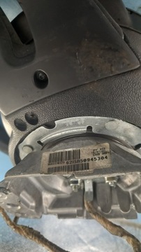 фото thumb №4, Руль citroen c4 07r hb 1.6hdi