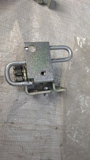 фото thumb №10, Vw golf vi 6 петля двері 1k0831412