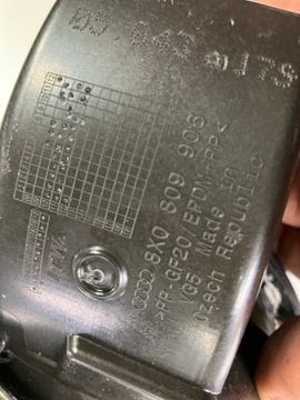 фото thumb №7, Крышка заливка топлива lx5q audi a1 8x 8x0809906