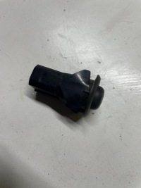 фото thumb №1, Кнопка открывания крышки chrysler 300c 04760847ac