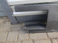 фото thumb №8, 3 mercedes w201 190 пластик захист багажника поперечина задня замка заднього