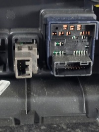 фото thumb №8, Toyota auris 2 заглушка захист консолі 55545-02050