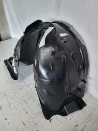 фото thumb №4, Подкрылок правое перед citroen c3 iii