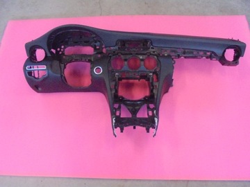 фото thumb №1, Mercedes c клас w205 панель роздавальна шкіра