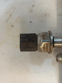 фото thumb №10, Volkswagen vw passat b8 планка впрыскивающий 06k133317h