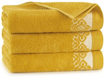Полотенца ZWOLTEX CARLA 30x50, 50x90 и 70x140.