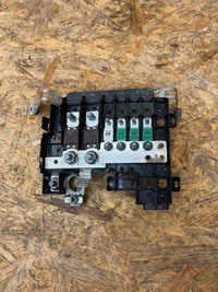 фото thumb №1, Клемма плюсовая аккумулятор renault master iii lift iv 241143001r