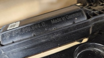 фото thumb №8, Механизм лопасти спойлера зад porsche cayenne 9y3 9y3827204c