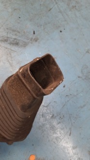 фото thumb №3, Volvo s60 ii v60 труба воздухозаборник воздуха 31274555