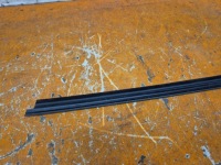 Toyota yaris iv 20- молдинг уплотнитель дверь стекло перед правый в Украине, фото thumb