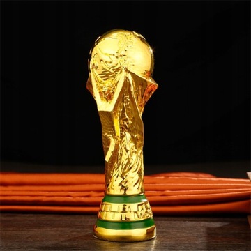 ЗОЛОТОЙ КУБОК ТРОФЕЙ 36 СМ ИЗ СМОЛЫ ЧЕМПИОНАТ МИРА
